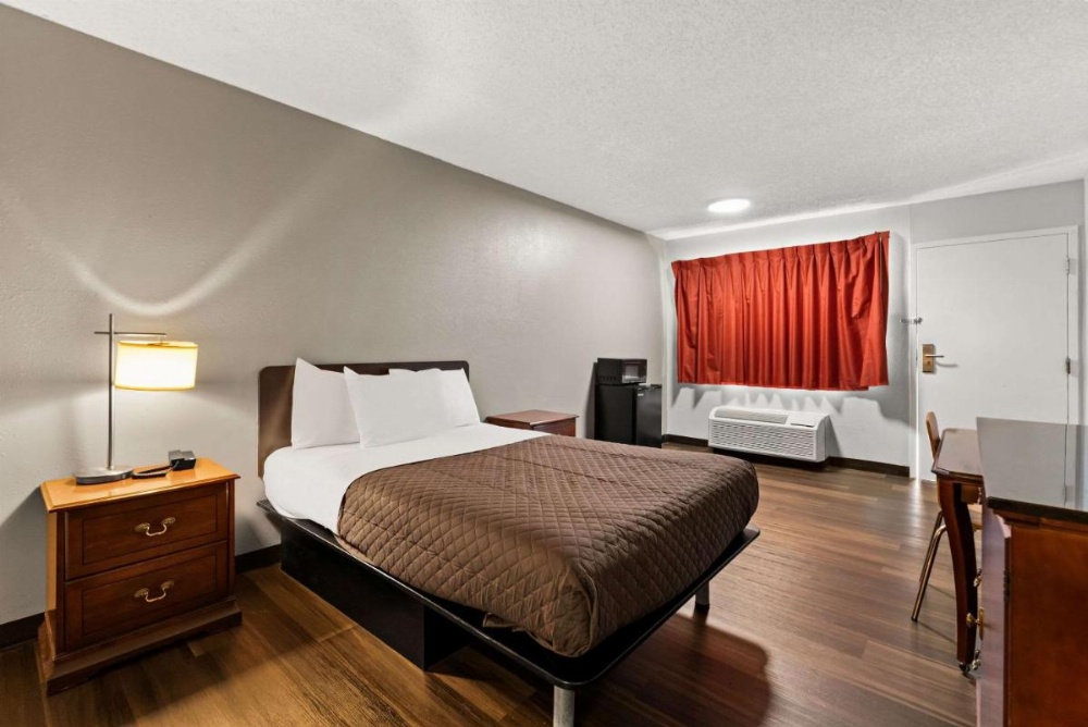 Rodeway Inn Image 17