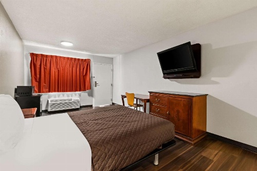 Rodeway Inn image 18