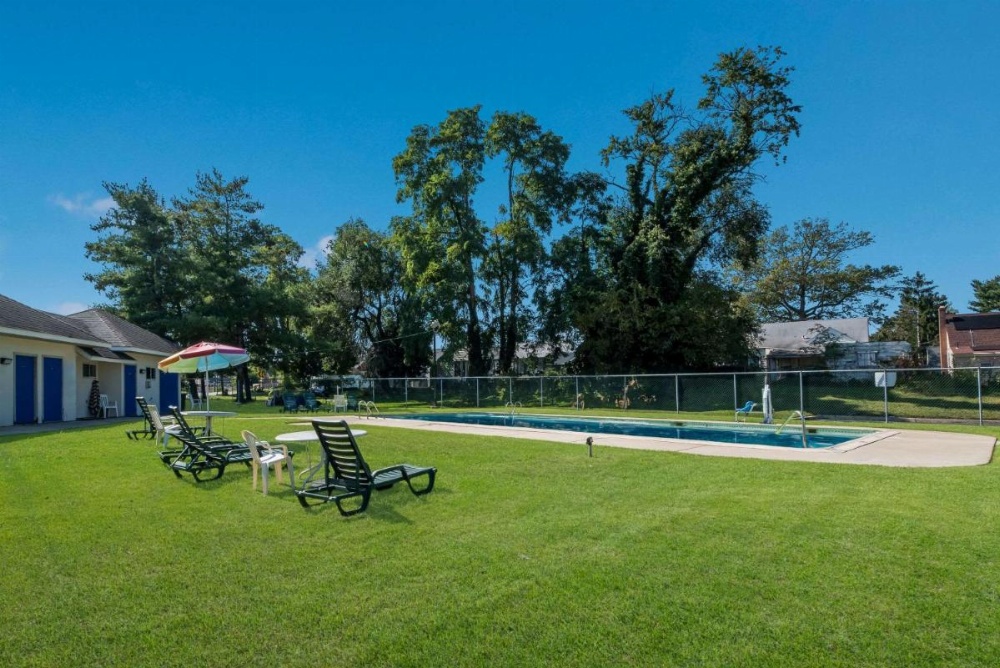 Rodeway Inn Image 28